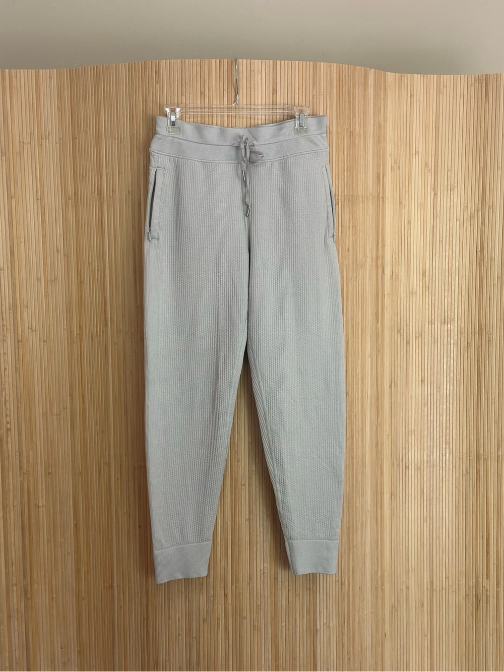 lululemon athletica Men's Light Gray Waffle Knit Joggers